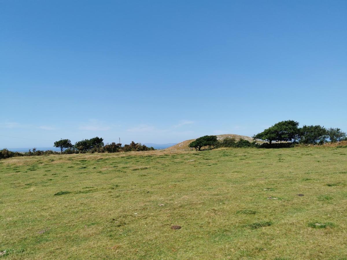 Ty Gwennol Near Gilfach Goch Apartamento Llanbedr  Exterior foto